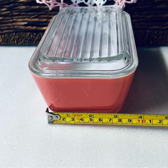 Flamingo Pink Pyrex Refrigerator Dish With Lid 502 Hard to Find - Picture 14 of 14